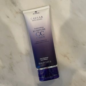 Caviar Anti-Aging Replenishing Moisture CC Cream